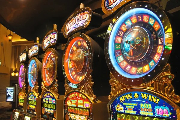 mugentogel live dealer blackjack table in mobile app interface